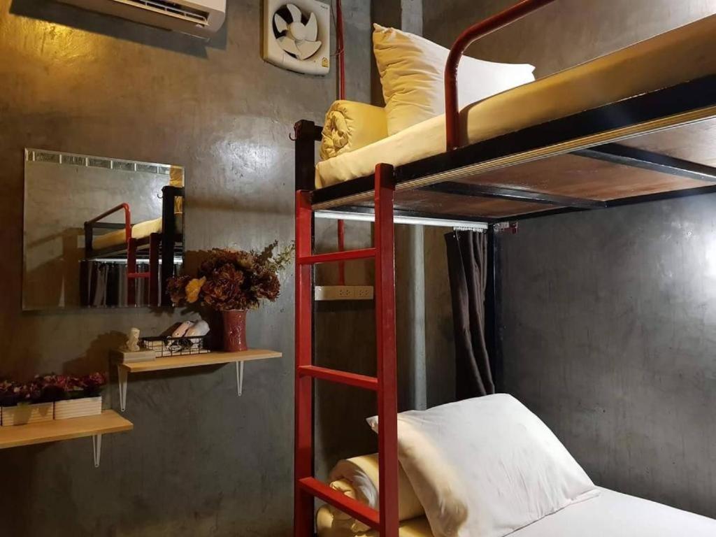Sleeper Hostel Ao Nang Экстерьер фото